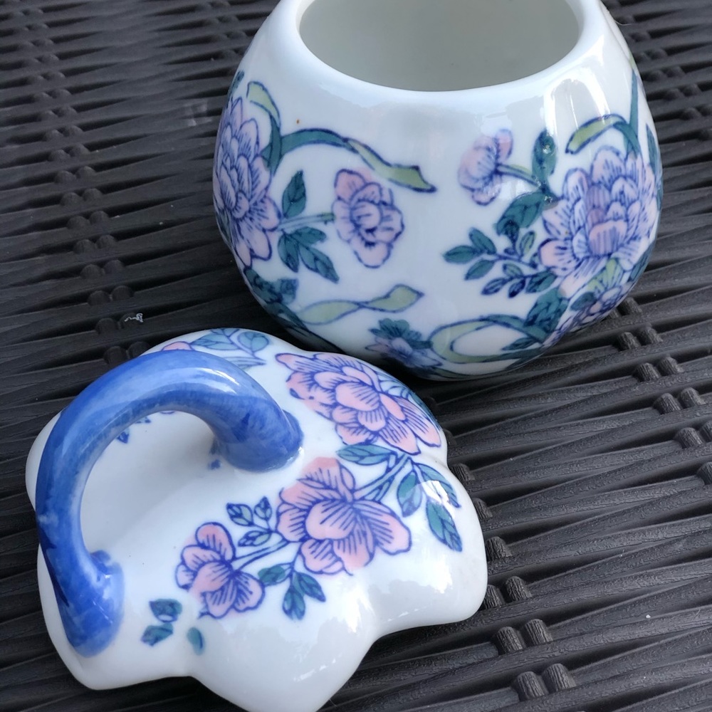 Jar - Picture 2 of 4